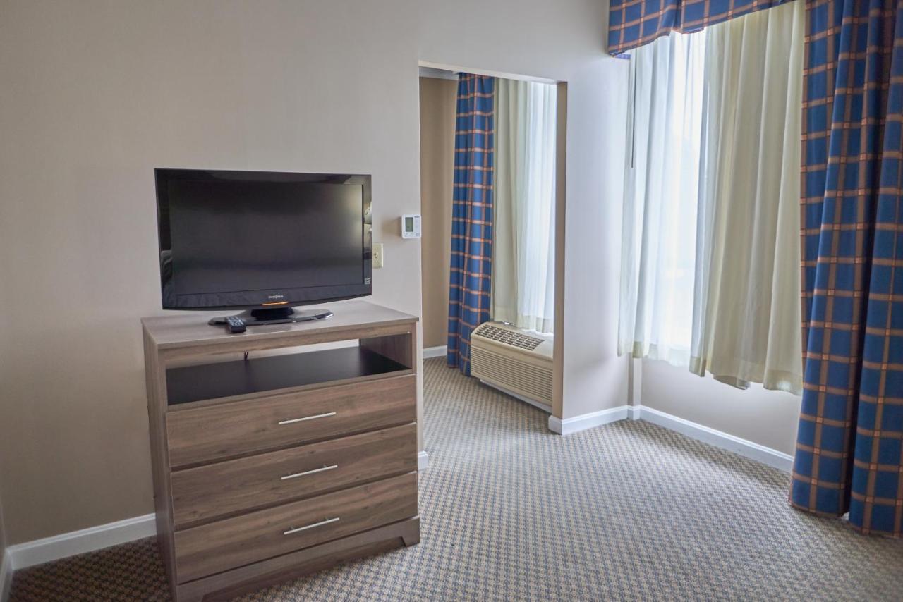 Seaport Resort And Marina Fairhaven Екстер'єр фото