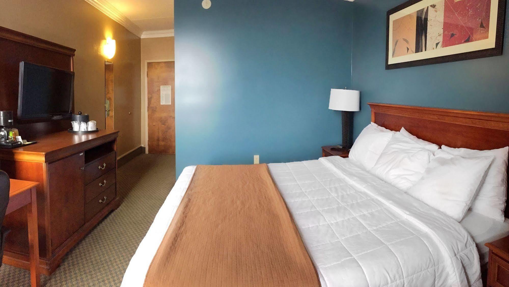 Seaport Resort And Marina Fairhaven Екстер'єр фото
